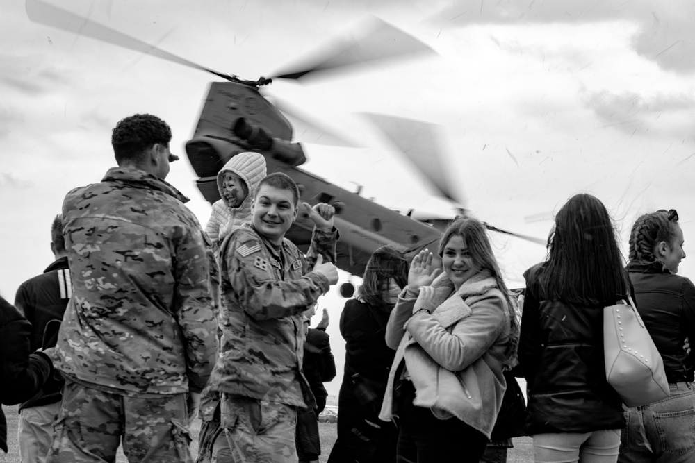 Paratroopers Spend Afternoon with Orphans