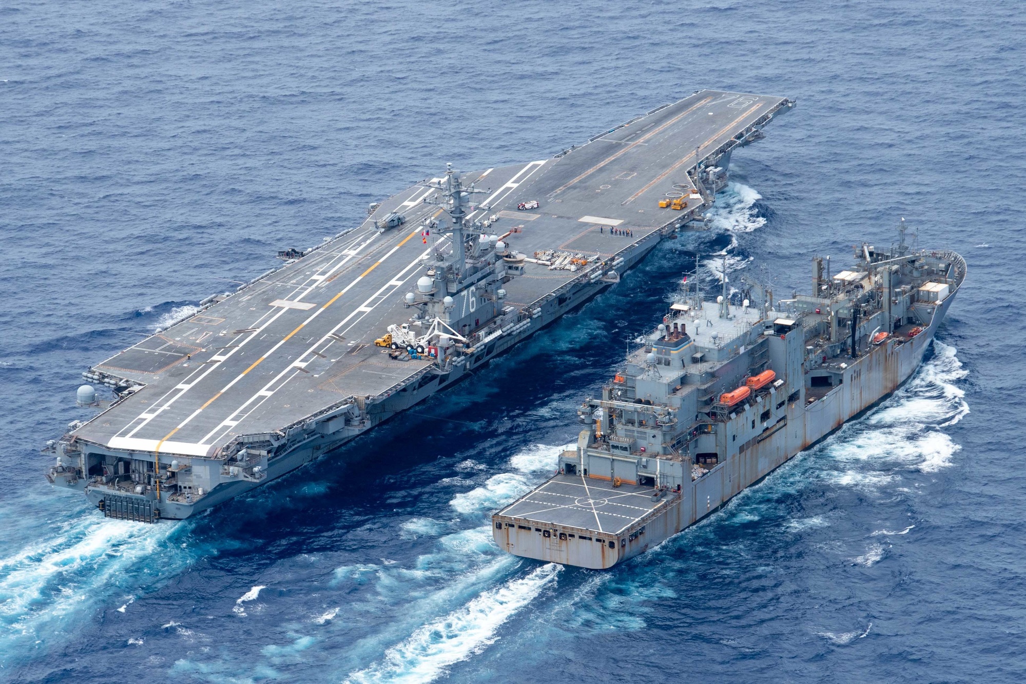 DVIDS - Images - USS Ronald Reagan (CVN 76) Conducts Replenishment