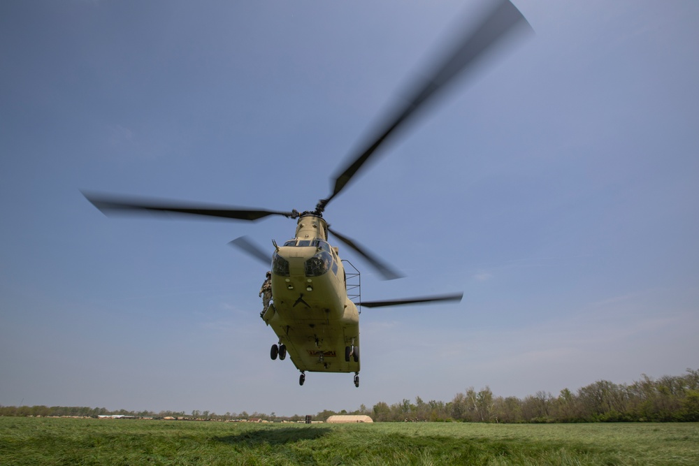 The 3rd Combat Aviation Brigade conducts sling load operations during Guardian Response 22