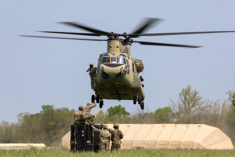 The 3rd Combat Aviation Brigade conducts sling load operations during Guardian Response 22