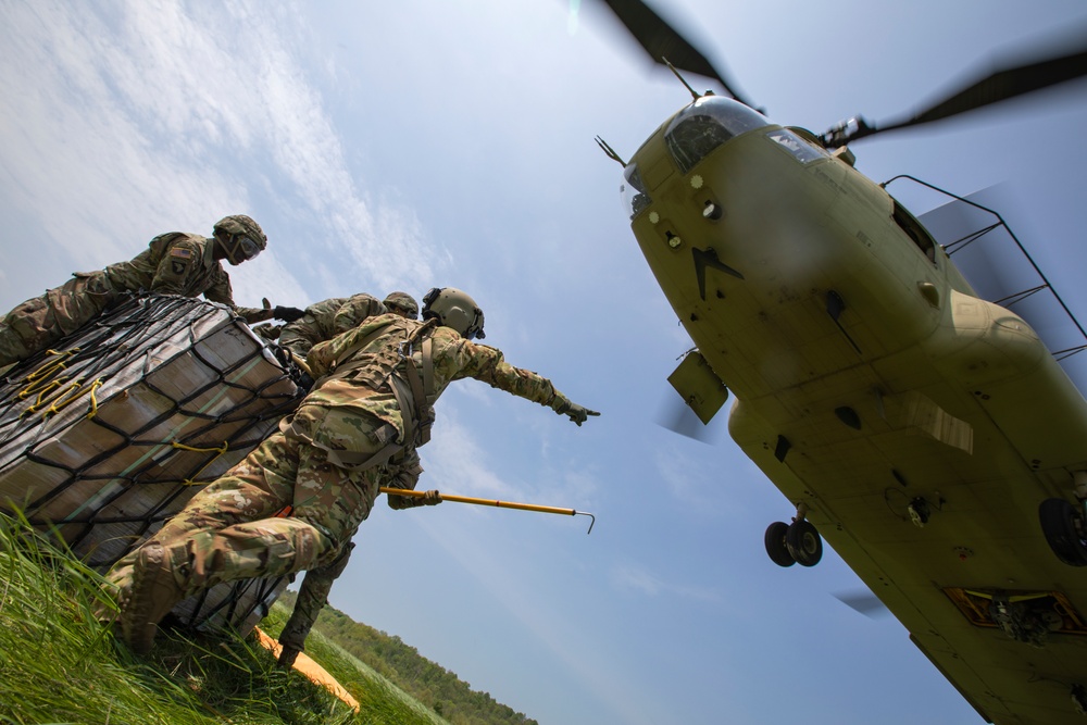 The 3rd Combat Aviation Brigade conducts sling load operations during Guardian Response 22