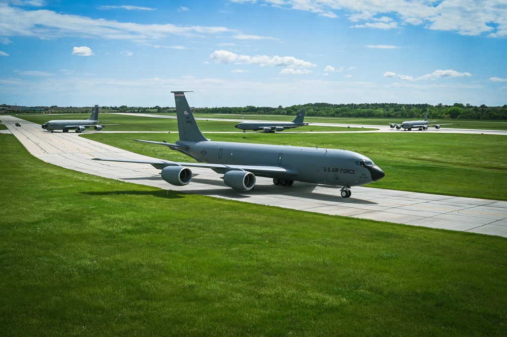 155th ARW taxiing