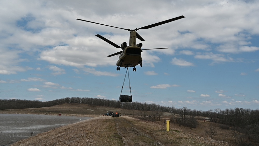 Minnesota Army National Guard Aides in North Dakota Flood Fight