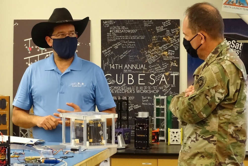 CFSCC commander visits Cal Poly CubeSat Lab, lauds first space research and development agreement