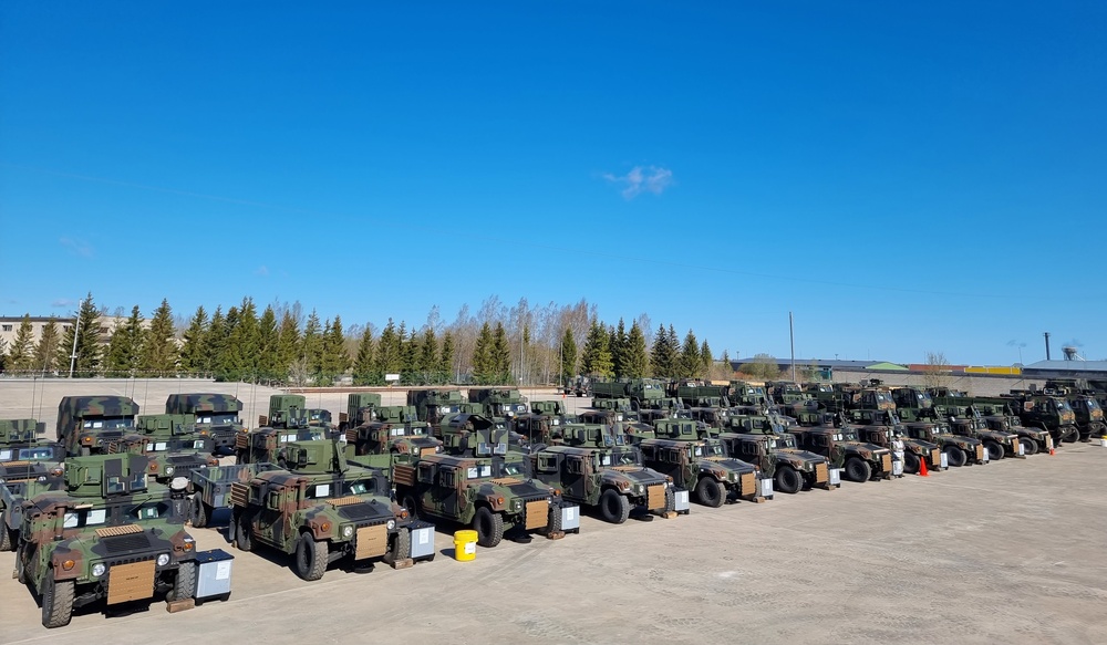 Colorado National Guard unit receives APS-2 gear in Estonia for DEFENDER-Europe 22