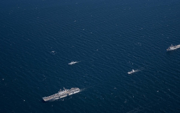 Kearsarge Conducts Operations in the Atlantic Ocean.
