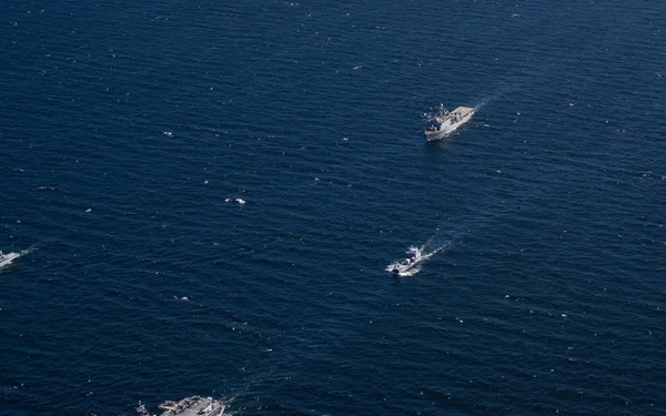 Kearsarge Conducts Operations in the Atlantic Ocean.