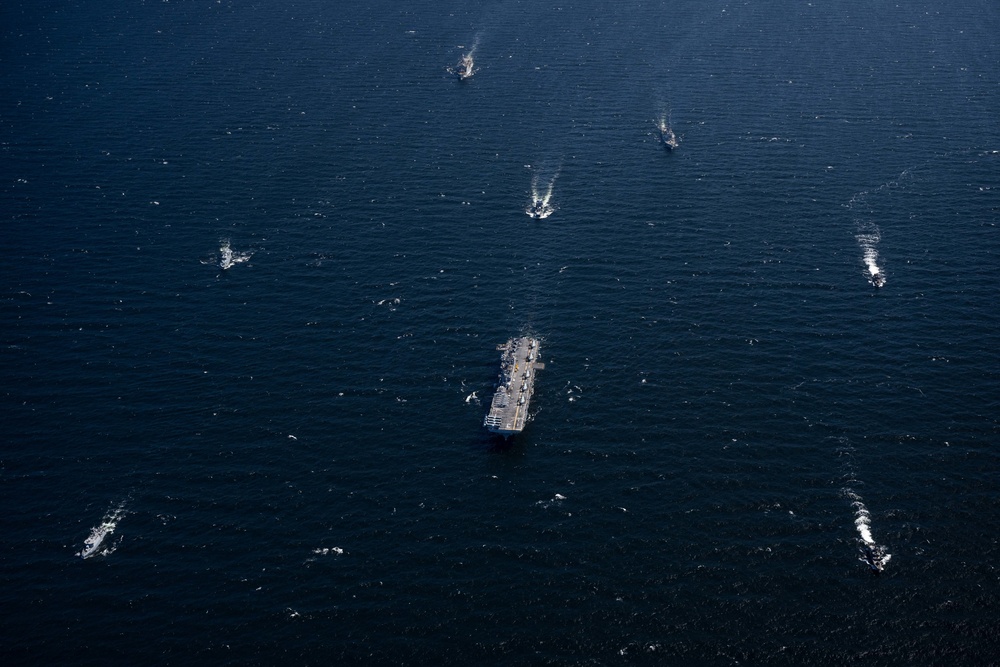 Kearsarge Conducts Operations in the Atlantic Ocean.