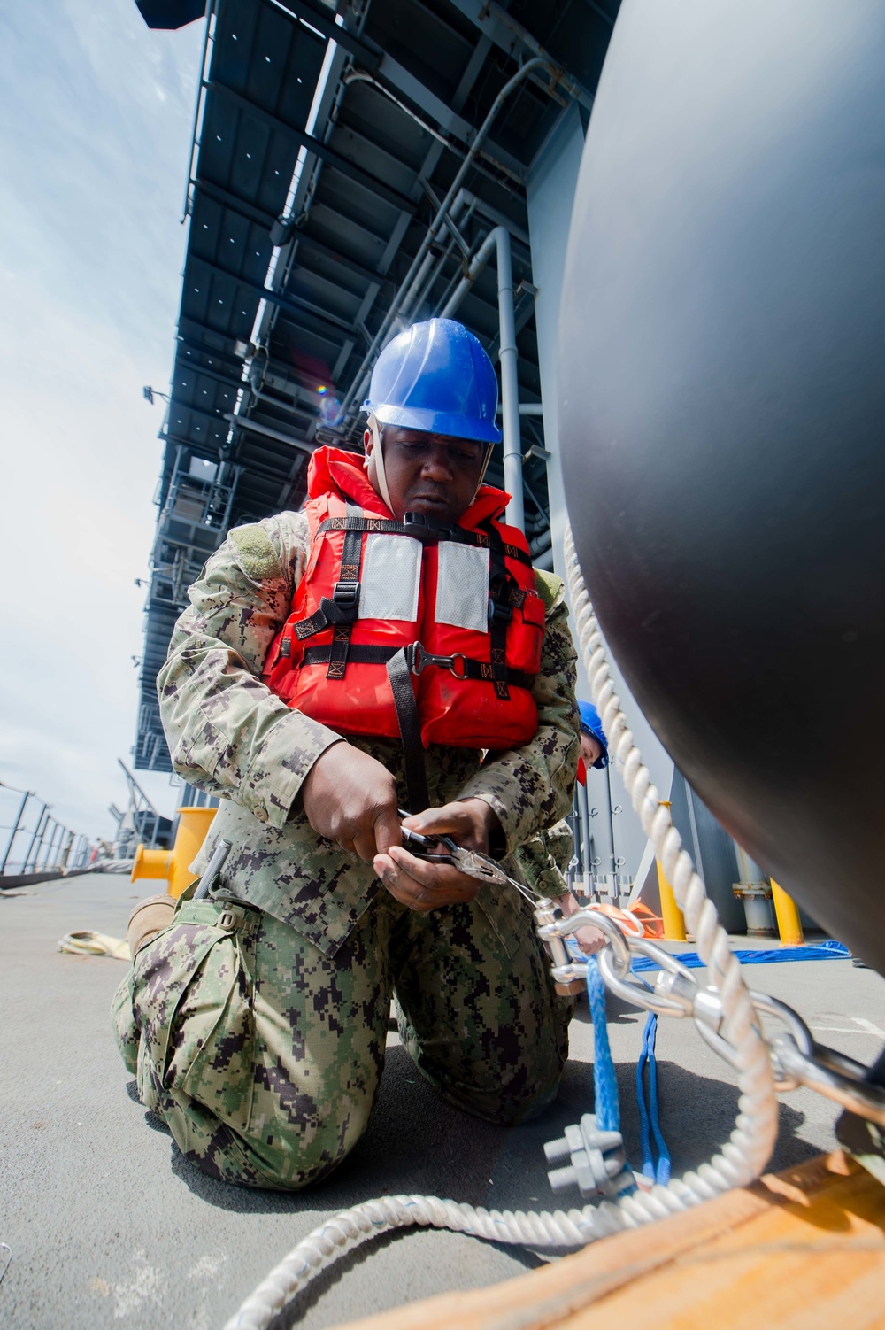 USS Miguel Keith conducts mine-shape training during Noble Vanguard