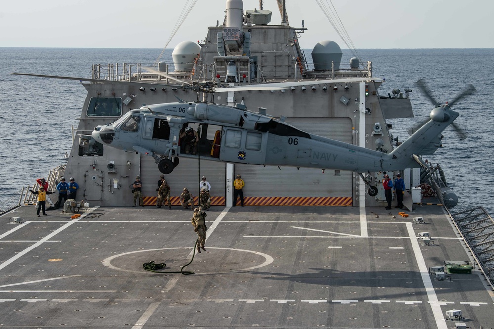 EODMU 5 conduct fast rope training during Noble Vanguard