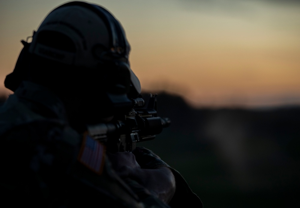 2022 Army Reserve Best Squad Competition M4 Night Fire