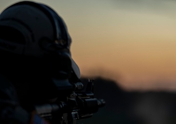 2022 Army Reserve Best Squad Competition M4 Night Fire