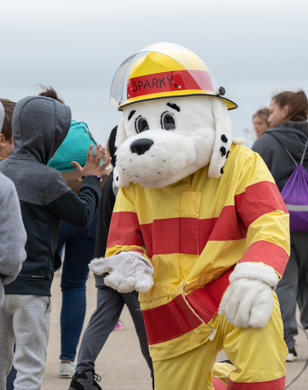 Whiteman Fire Department holds live fire demonstration for Whiteman Elementary