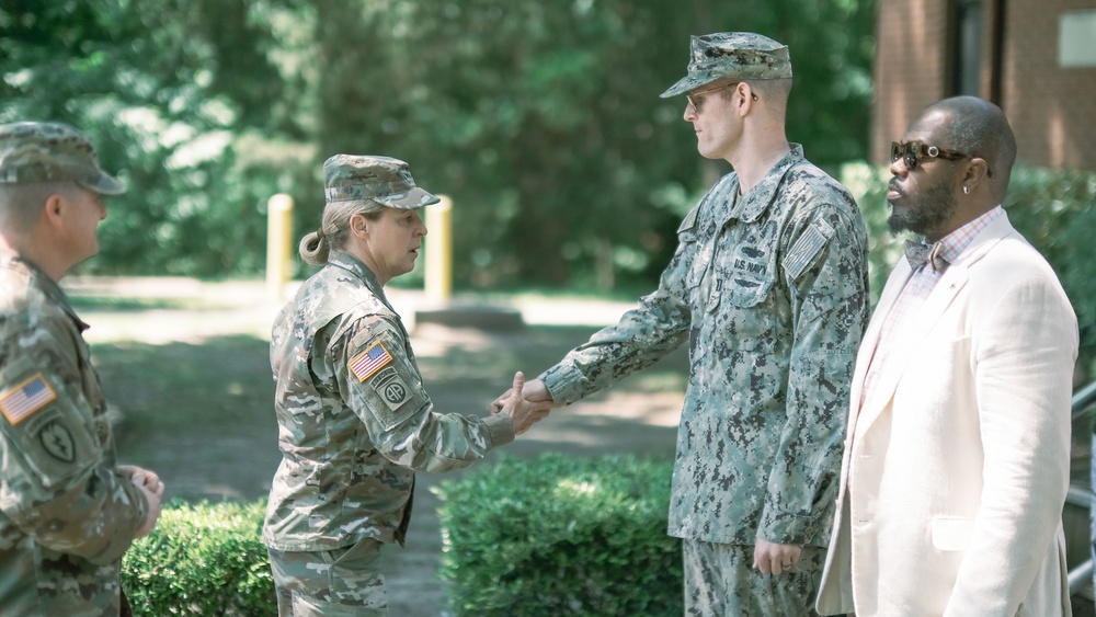Sailor recognized for helping Army with covid fight