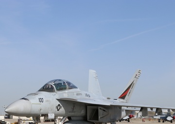 VFA-154 F-18