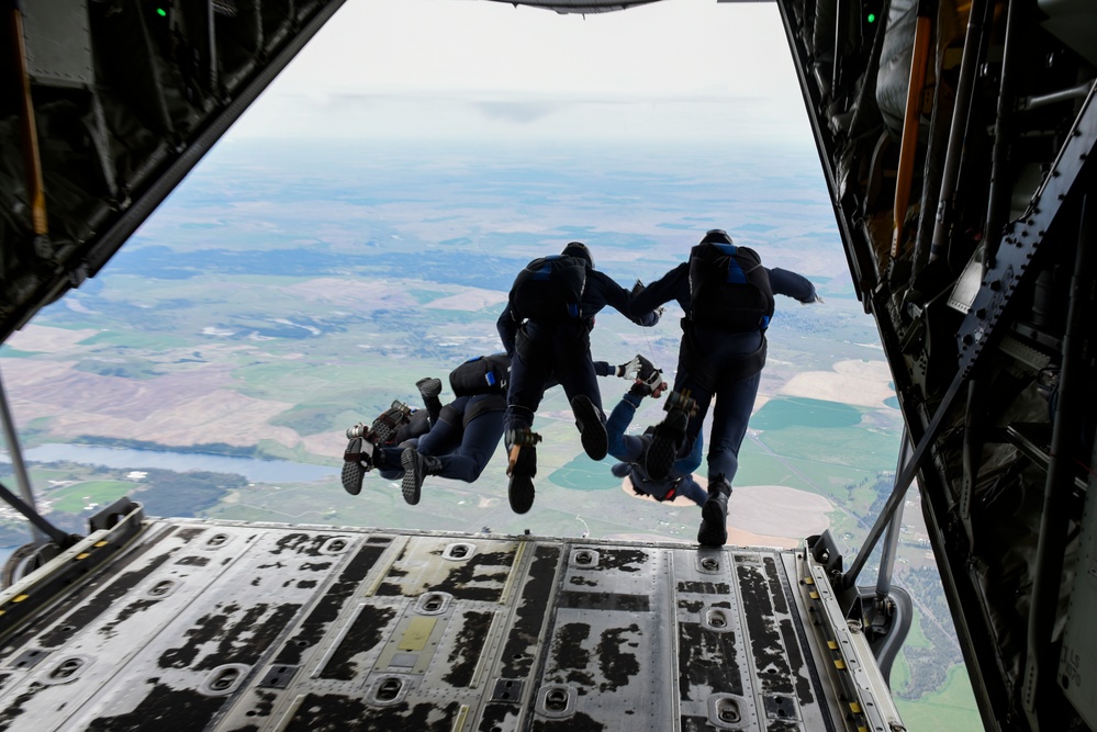 Fairchild Skyfest 2022 soars over the Inland Northwest