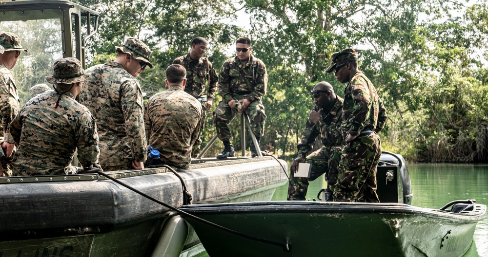 Tradewinds 22 3rd Force Recon Conducts Riverine Training