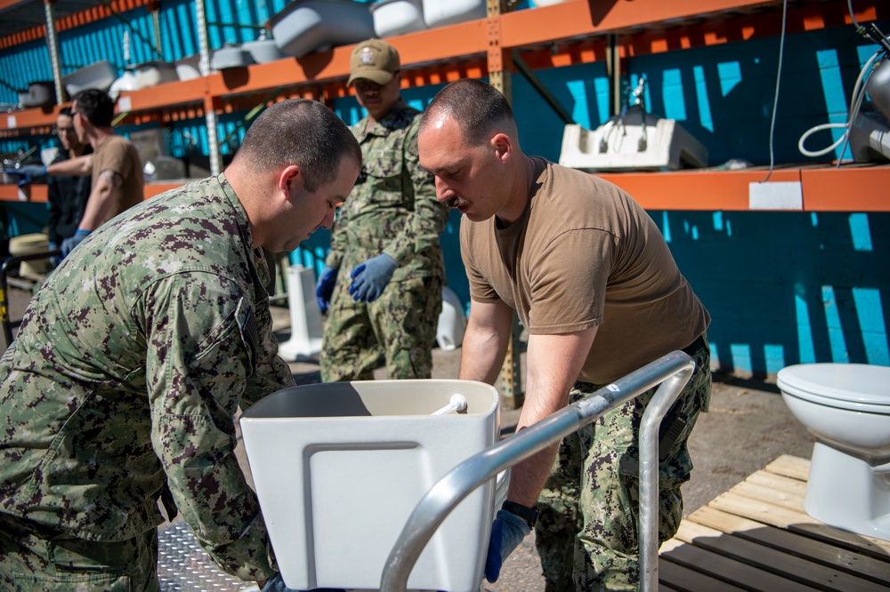 USS Constitution participates in Richmond Navy week