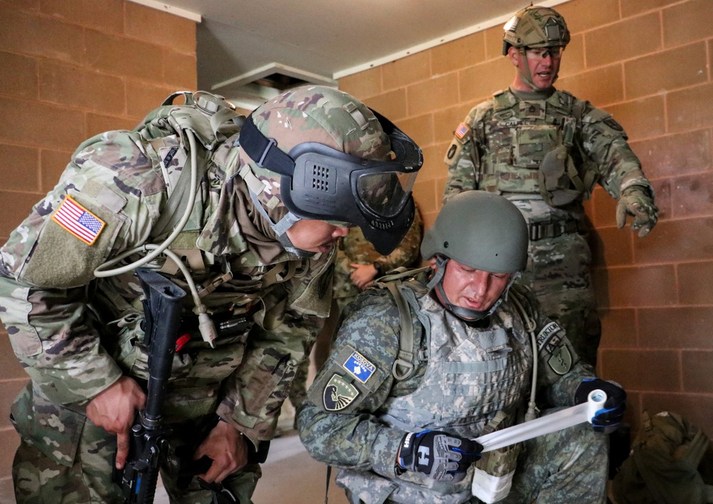 U.S., Kosovo troops train together at Iowa combat medic course