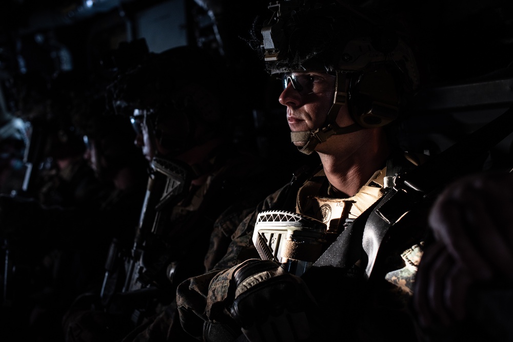 Joint forces train to fight at night