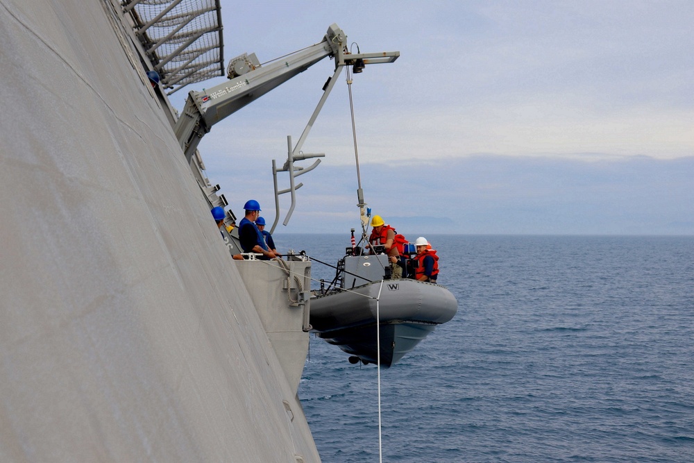 USS Charleston (LCS 18) participates in Noble Vanguard