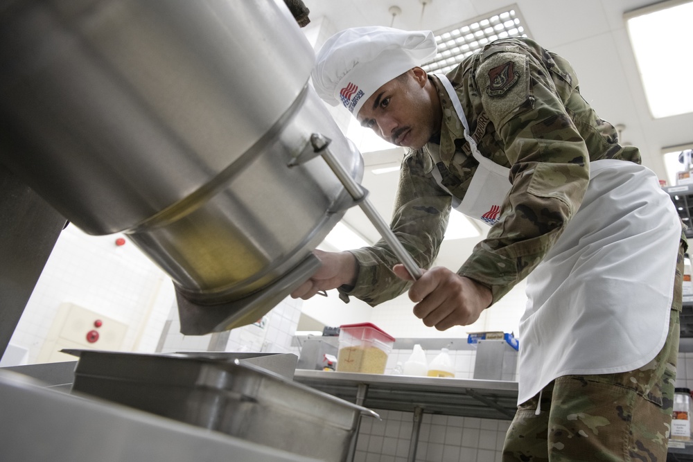 Yokota’s U.S., Japan DFAC team cooks up excellence