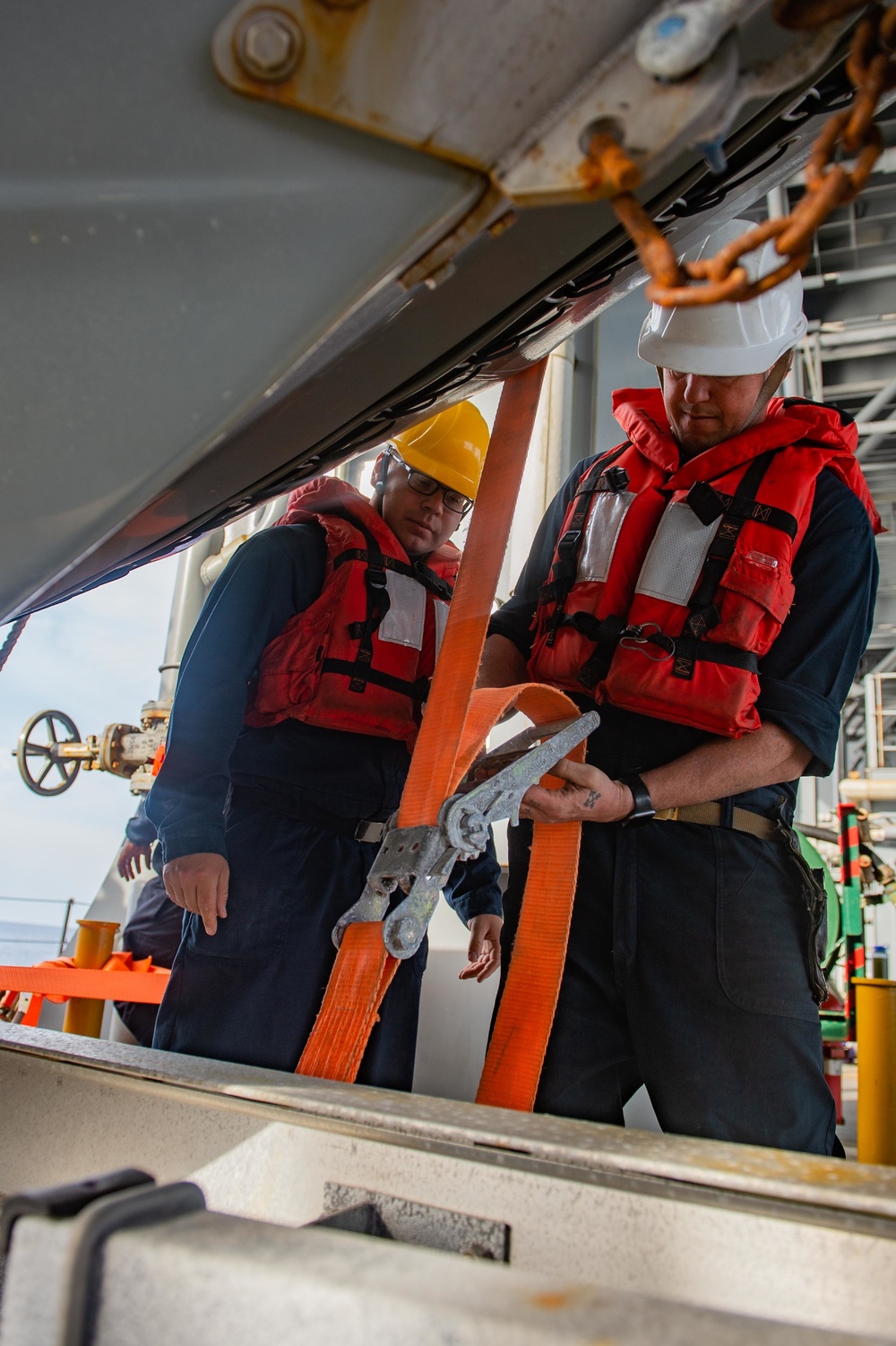 Sailors aboard USS Miguel Keith launch RIB during Noble Vanguard