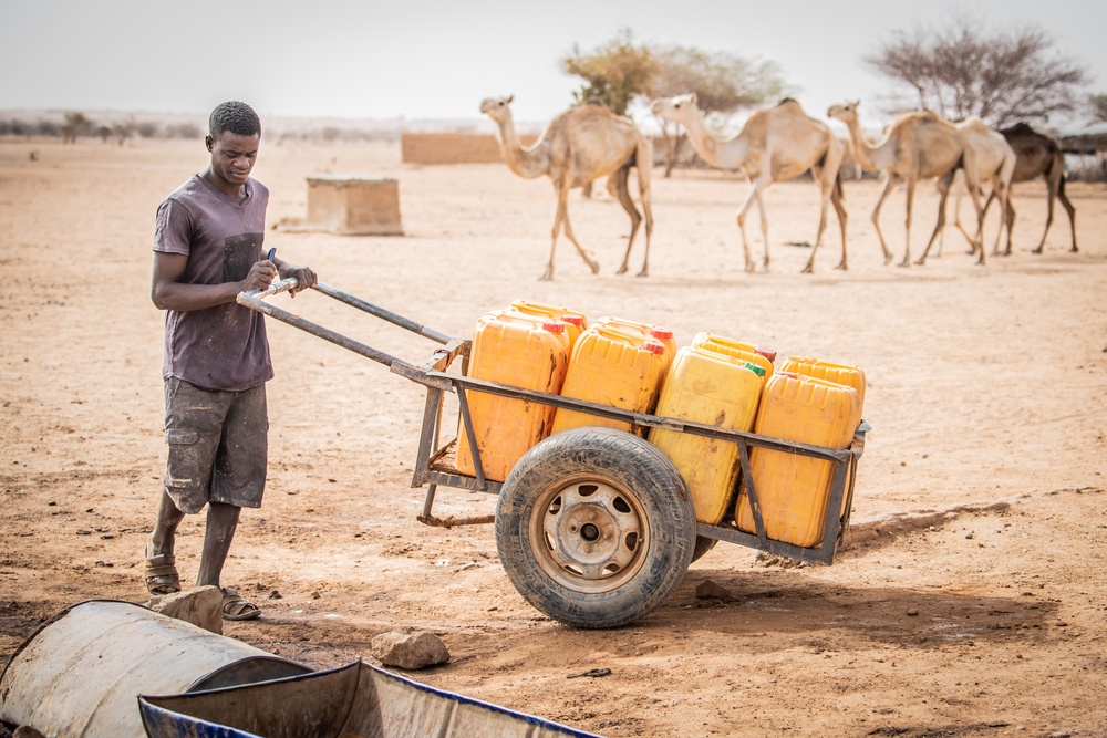 409th AEG and FAN civil affairs build relationships in Niger