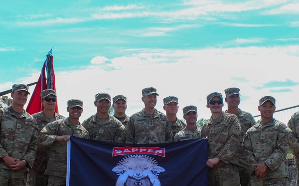 Soldier re-enlists at Poland with V Corps deputy commanding general