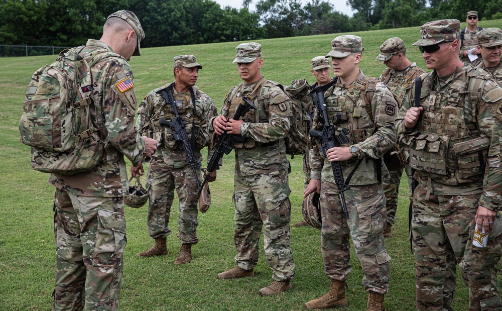 Army National Guard Soldiers compete for regional Best Warrior