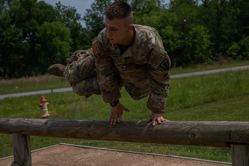 Army National Guard Soldiers compete for regional Best Warrior