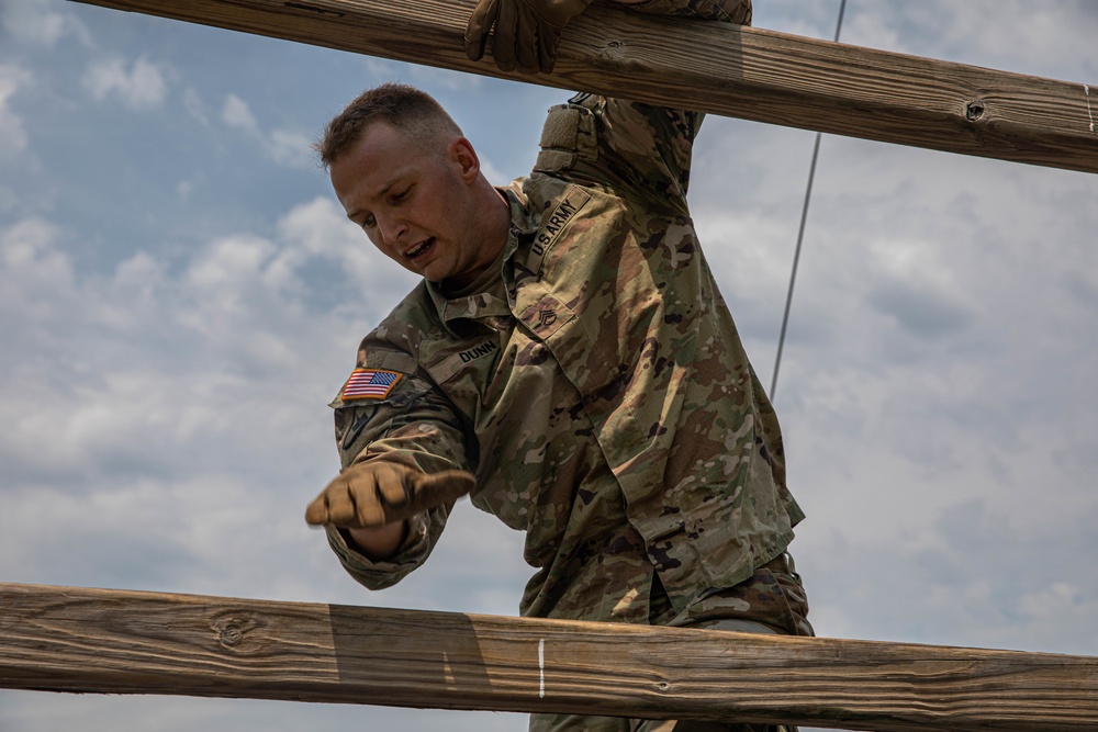 Army National Guard Soldiers compete for regional Best Warrior