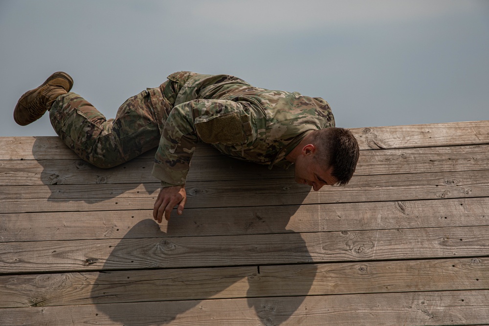 Army National Guard Soldiers compete for regional Best Warrior