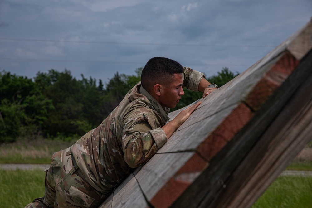 Army National Guard Soldiers compete for regional Best Warrior