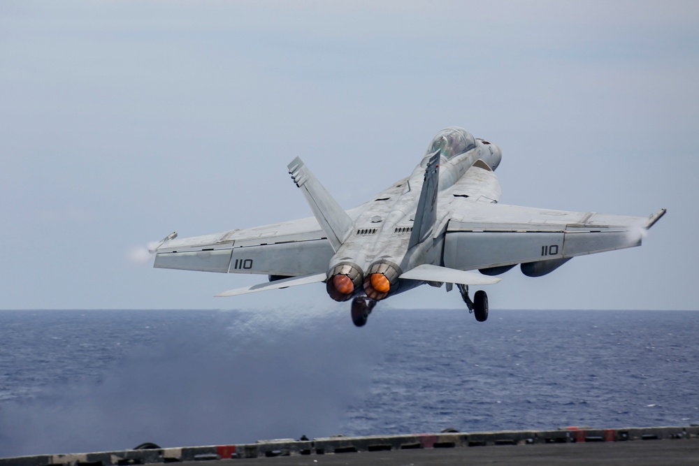 Abraham Lincoln conducts flight operations