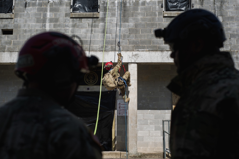 911th TREC Soldiers Train at Quantico