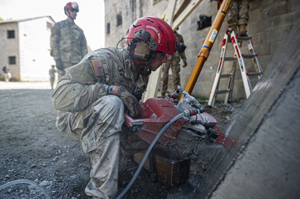 911th TREC Soldiers Train at Quantico