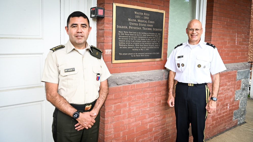 Colonel Pablo De Leon, Guatemala Delegate Visits IADC