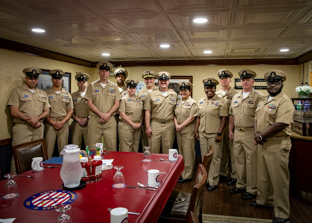 CSG-10 Master Chief Pinning