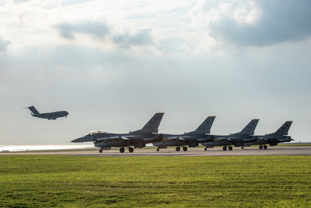 Fighting Falcons flock Kadena