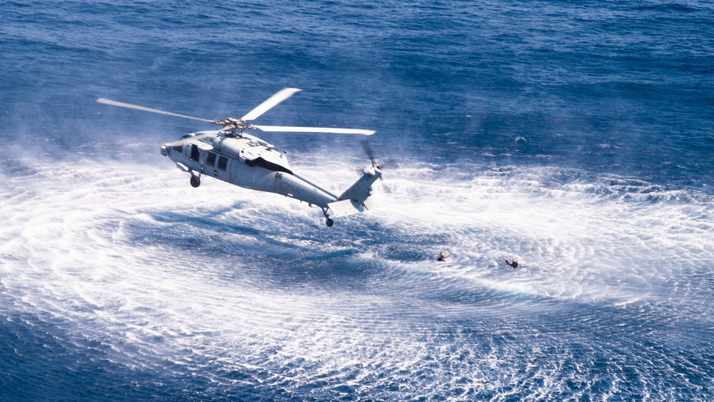 EODMU 5 conduct floating mine response training during Noble Vanguard