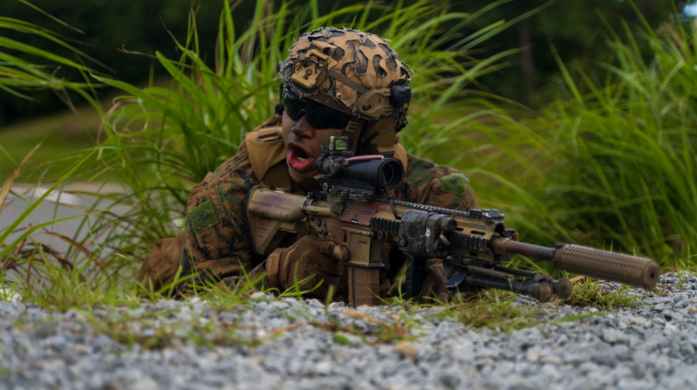 3/2 Combat Engineers conduct a live fire range