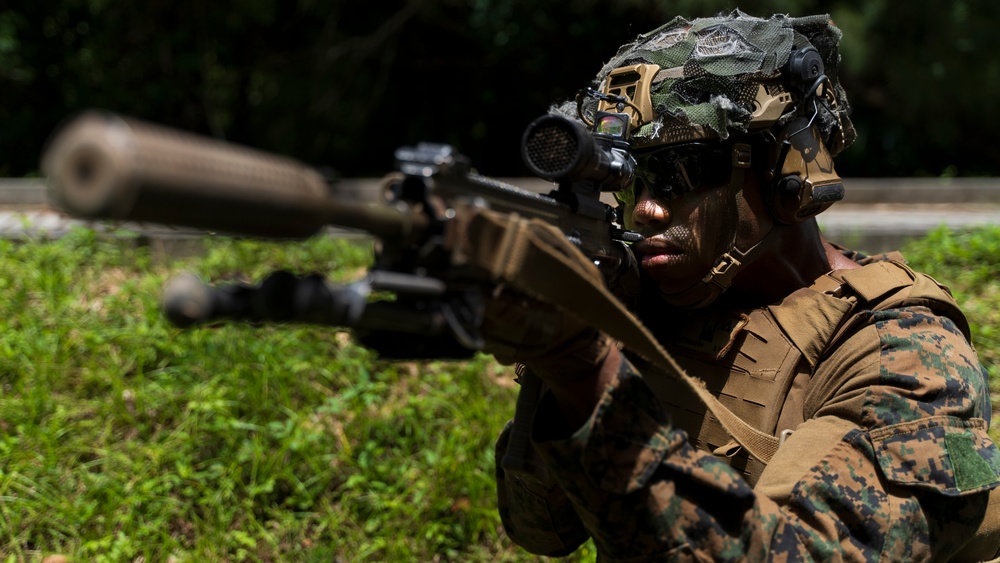 3/2 Combat Engineers conduct a live fire range