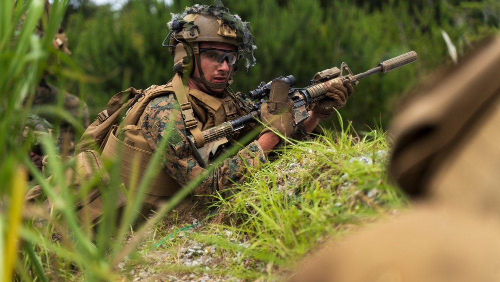 3/2 Combat Engineers conduct a live fire range