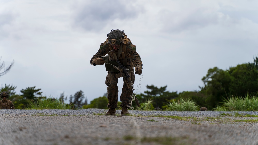 3/2 Combat Engineers conduct a live fire range