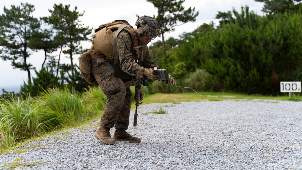 3/2 Combat Engineers conduct a live fire range