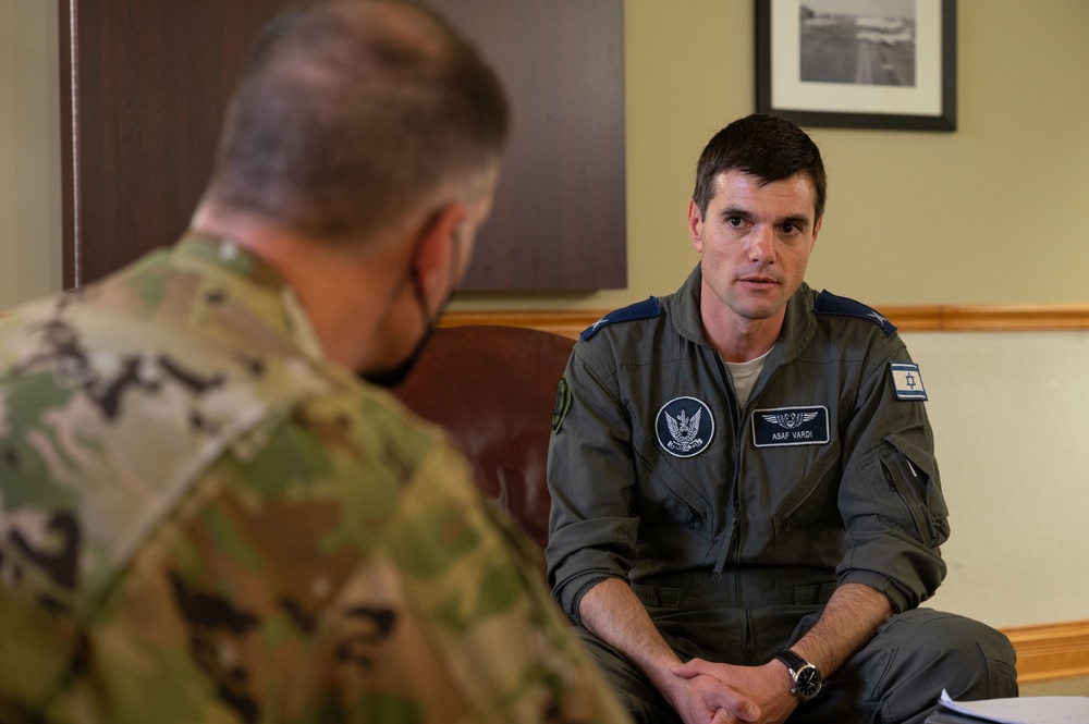 Israeli Deputy Defense attaché visits Dover AFB