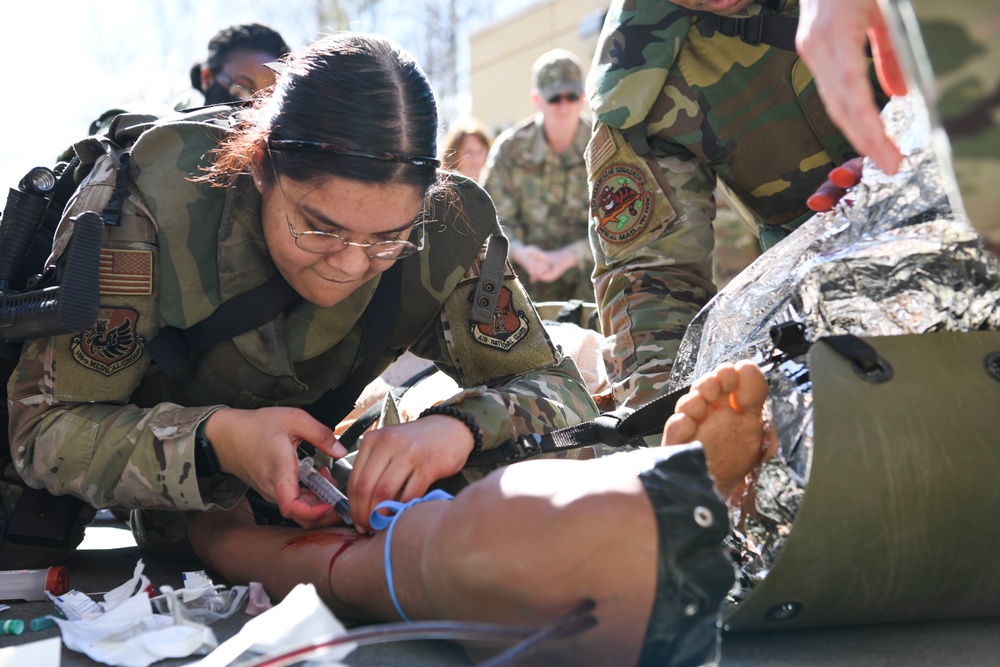 106th Medical Group Get Hands-On in Alaska