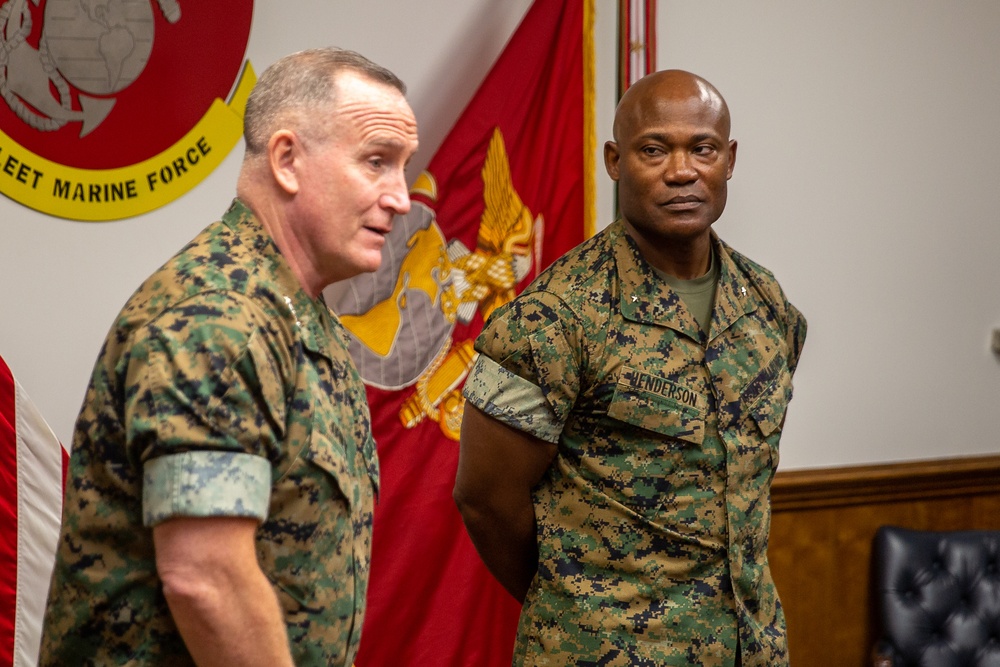 Lt. Gen. Jurney Presents a Commemorative Plaque to Brig. Gen. Henderson