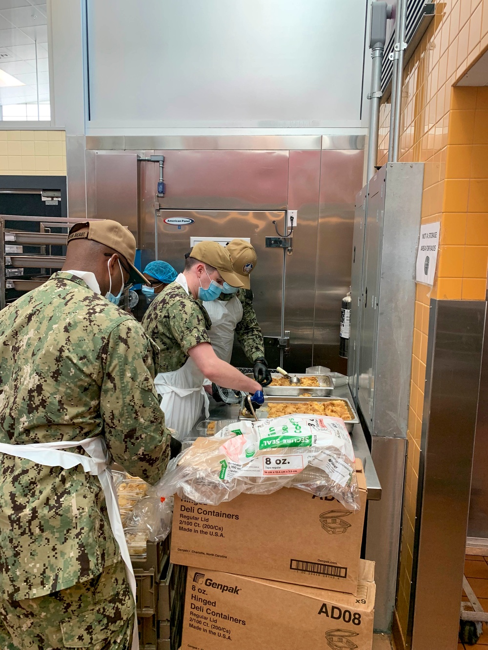 Sailors Volunteer at Local Food Pantry for Navy Week Richmond